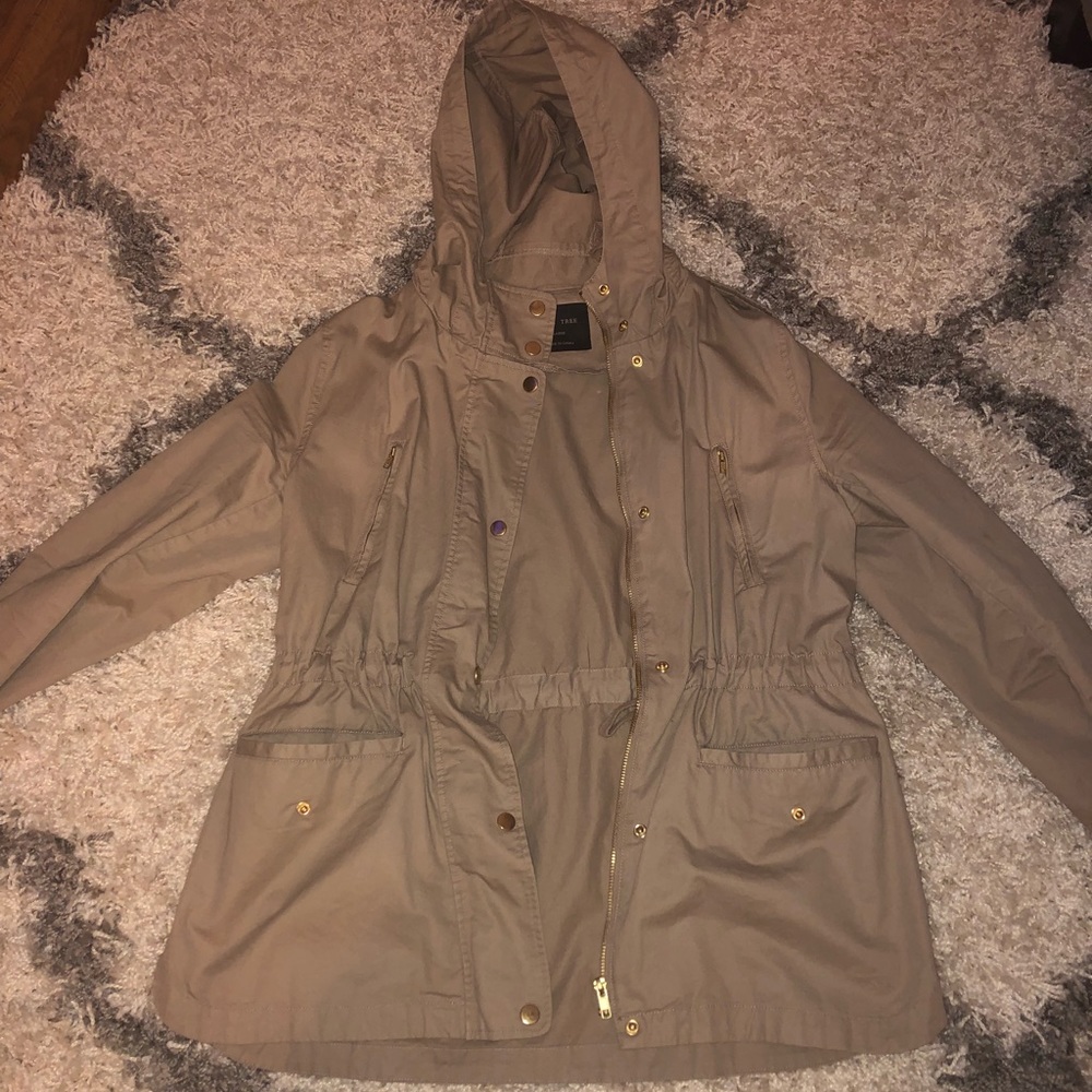 Lightweight tan anorak jacket